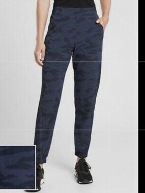 Athleta Size 4 Blue Camo Brooklyn Textured Jogger